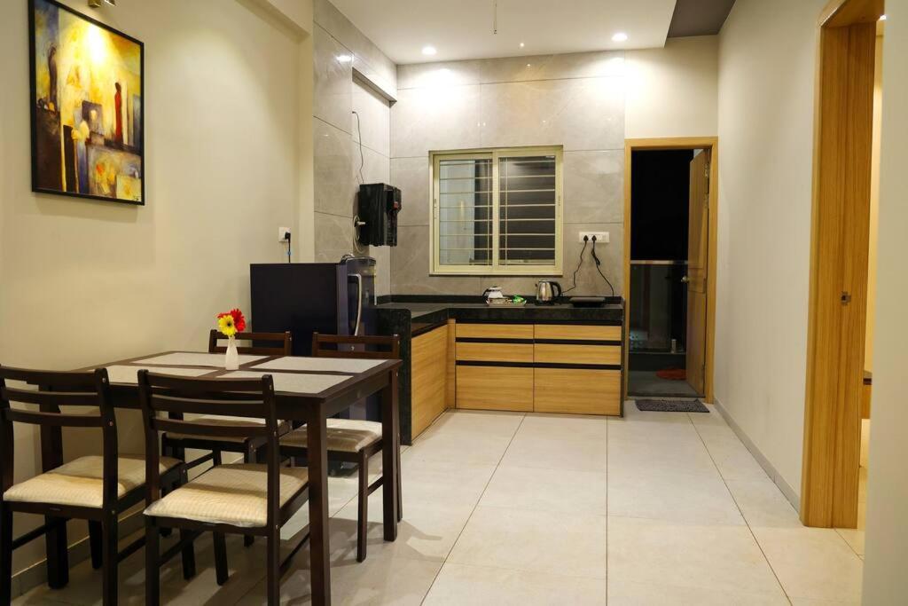 'Sumadhu Homes 301 ' Kolhapur Exterior photo