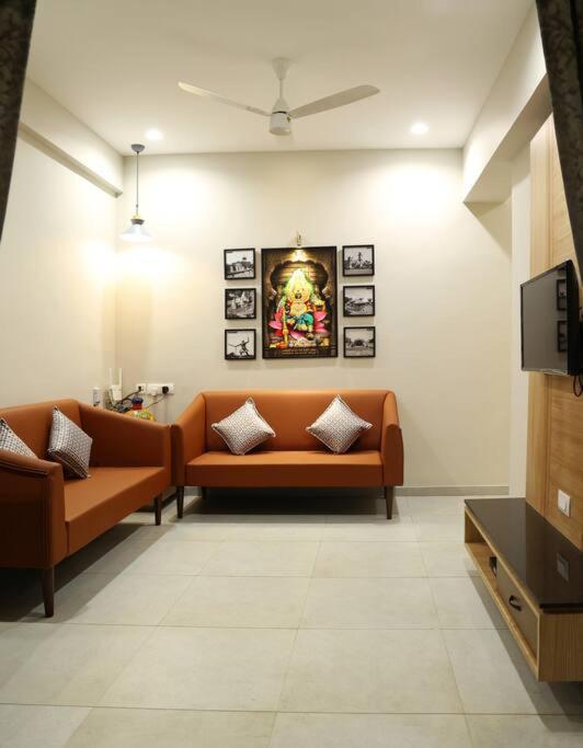 'Sumadhu Homes 301 ' Kolhapur Exterior photo